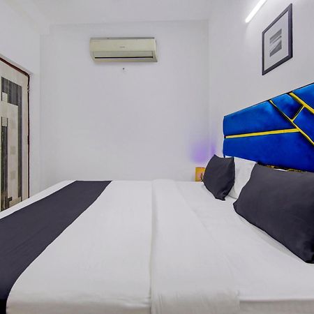 OYO 89904 Hotel Relax Inn New Delhi Buitenkant foto