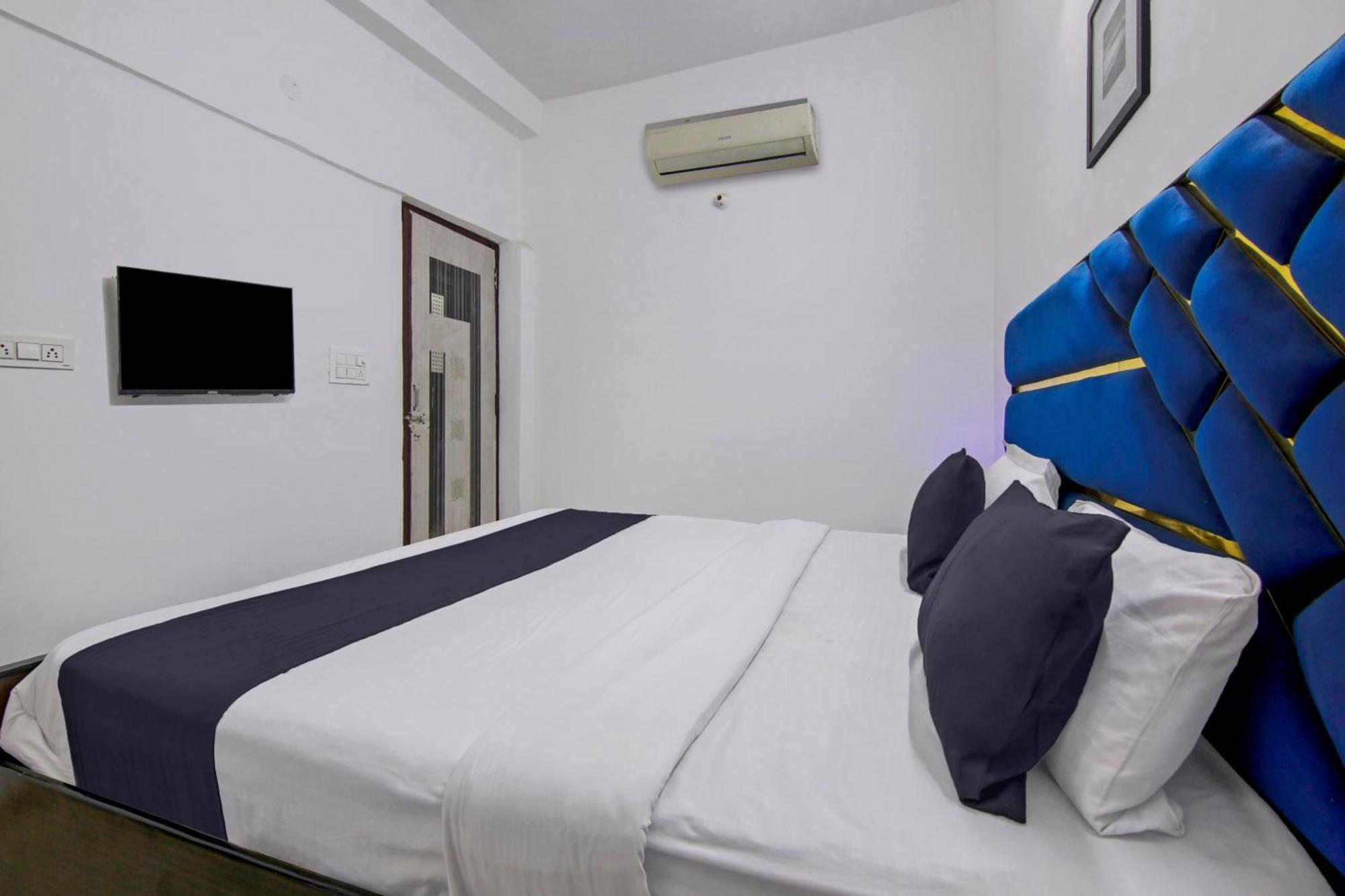 OYO 89904 Hotel Relax Inn New Delhi Buitenkant foto