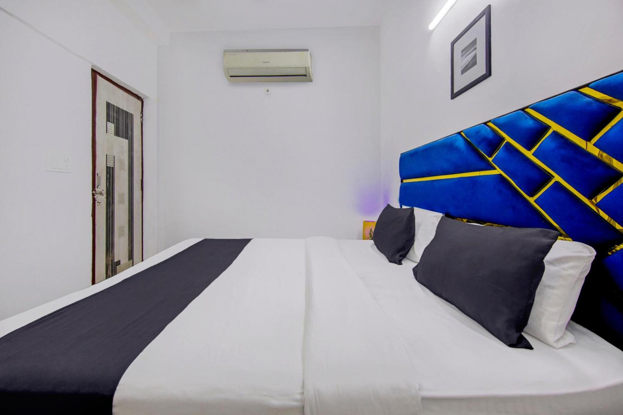 OYO 89904 Hotel Relax Inn New Delhi Buitenkant foto